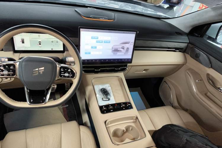 Used JETOUR Shanhai L9 2025 1.5TD 2DHT Flagship Edition 6 Seats Audio And AC Panel