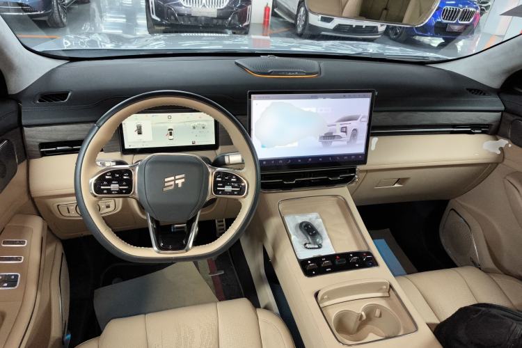 Used JETOUR Shanhai L9 2025 1.5TD 2DHT Flagship Edition 6 Seats Interior 2