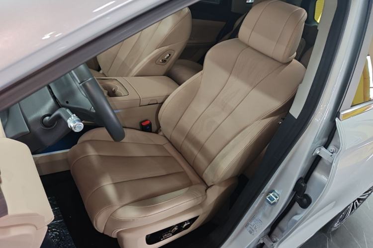 Used JETOUR Shanhai L9 2025 1.5TD 2DHT Flagship Edition 6 Seats Left Front Seat