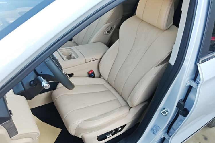 Used JETOUR Shanhai L9 2025 1.5TD 2DHT Flagship Edition 6 Seats Left Front Seat