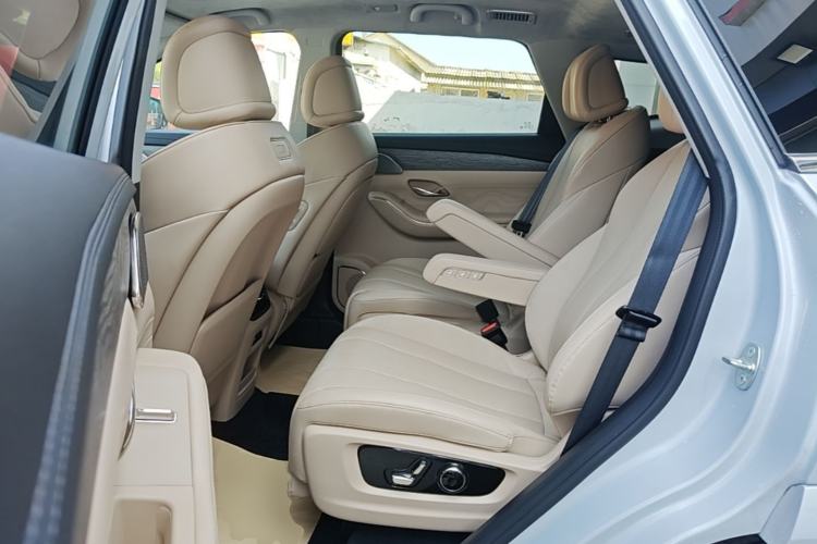 Used JETOUR Shanhai L9 2025 1.5TD 2DHT Flagship Edition 6 Seats Left Rear Seat