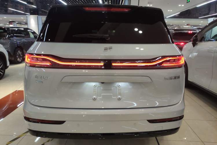 Used JETOUR Shanhai L9 2025 1.5TD 2DHT Flagship Edition 6 Seats Rear