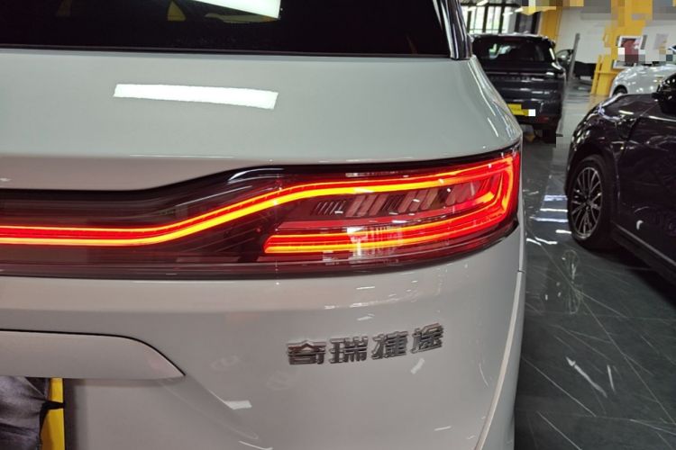 Used JETOUR Shanhai L9 2025 1.5TD 2DHT Flagship Edition 6 Seats Right Rear Taillight