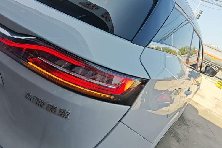 Used JETOUR Shanhai L9 2025 1.5TD 2DHT Flagship Edition 6 Seats Right Rear Taillight