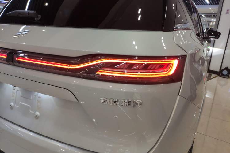 Used JETOUR Shanhai L9 2025 1.5TD 2DHT Flagship Edition 6 Seats Right Rear Taillight
