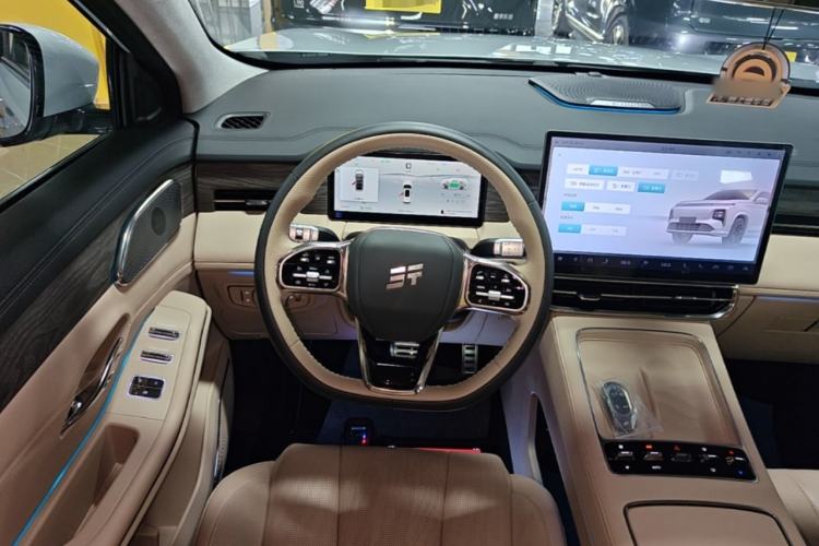 Used JETOUR Shanhai L9 2025 1.5TD 2DHT Flagship Edition 6 Seats Steering Wheel