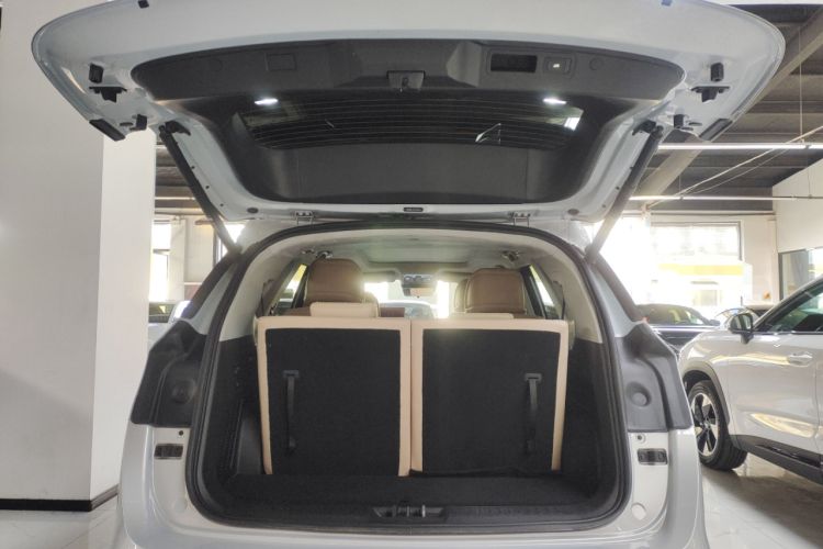 Used JETOUR Shanhai L9 2025 1.5TD 2DHT Flagship Edition 6 Seats Trunk