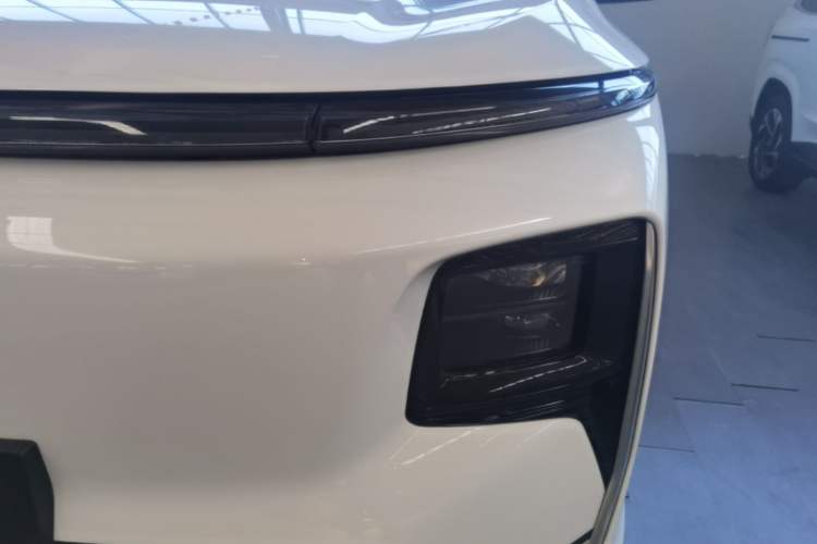 Used JETOUR Shanhai L9 2025 1.5TD 2DHT Luxury Edition 6-Seater Left Front Headlight
