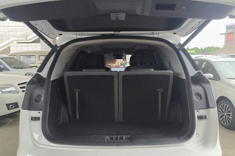 Used JETOUR Shanhai L9 2025 1.5TD 2DHT Flagship Edition 6 Seats Trunk