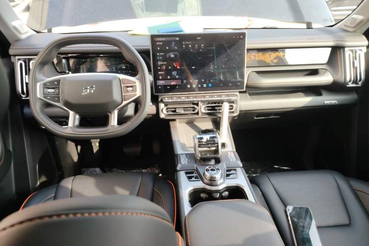 Used JETOUR Shanhai T1 2025 Model 226km Crossroad Center Console