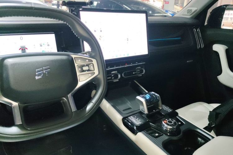 Used JETOUR Shanhai T1 2025 150 km Heading South Center Console