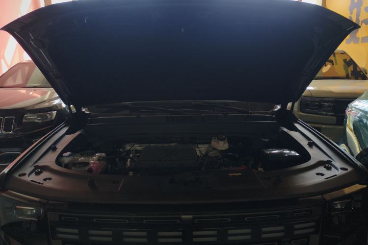 Used JETOUR Shanhai T1 2025 150 km to the Lake Engine Bay