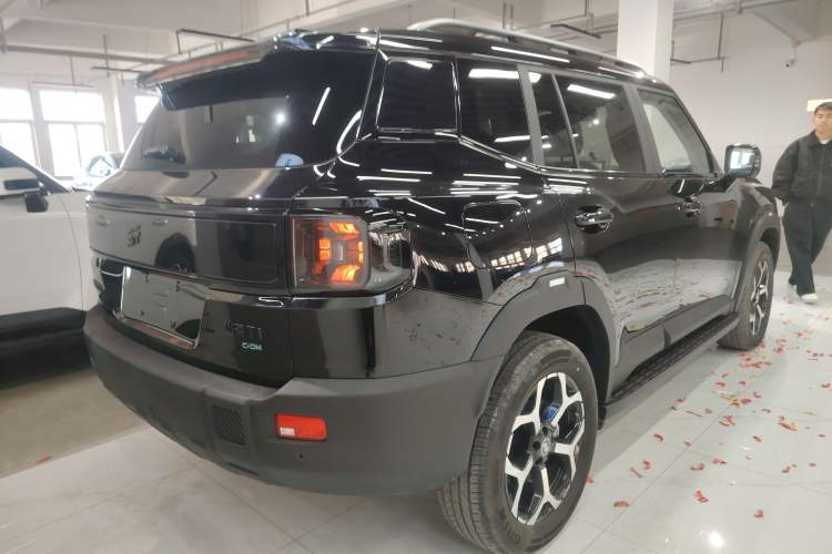 Used JETOUR Shanhai T1 2025 150 km Heading South Exterior 5