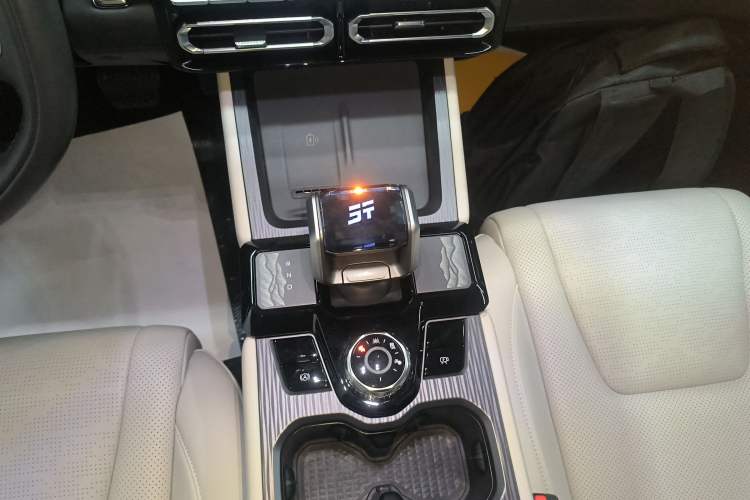 Used JETOUR Shanhai T1 2025 150 km Heading South Gear Lever