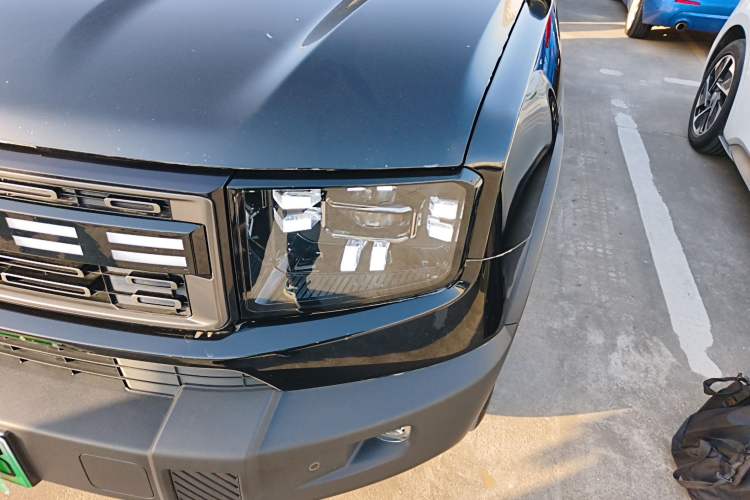 Used JETOUR Shanhai T1 2025 150 km Heading South Left Front Headlight