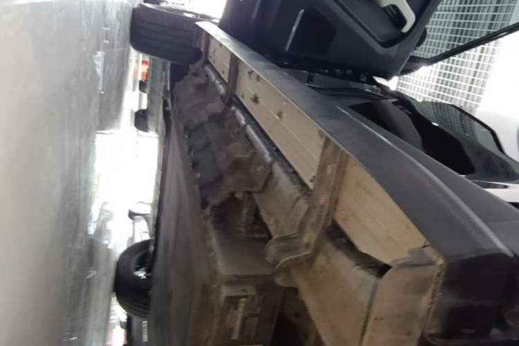 Used JETOUR Shanhai T1 2025 150 km Heading South Left Side Sill