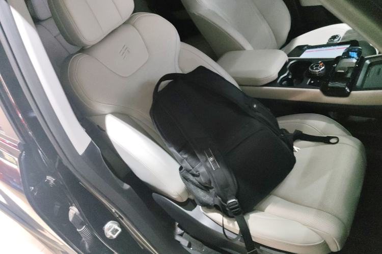 Used JETOUR Shanhai T1 2025 150 km Heading South Right Front Seat