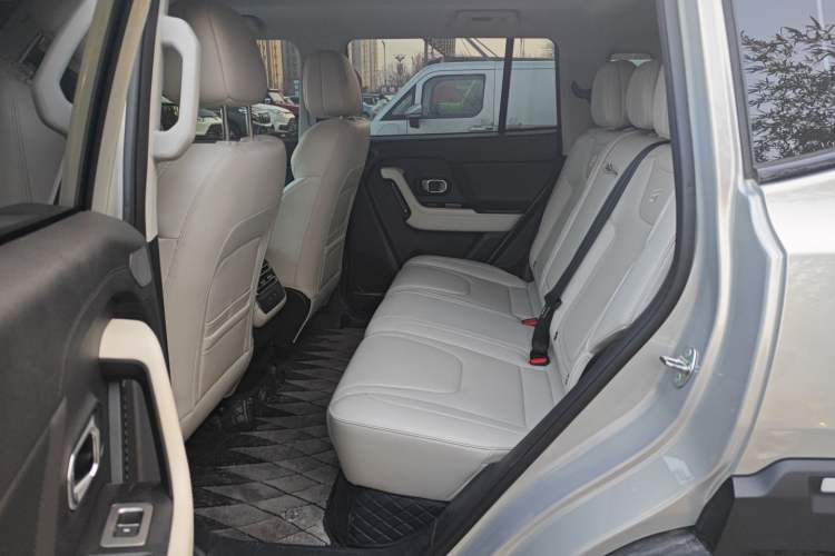 Used JETOUR Shanhai T1 2025 150 km to the Lake Left Rear Seat