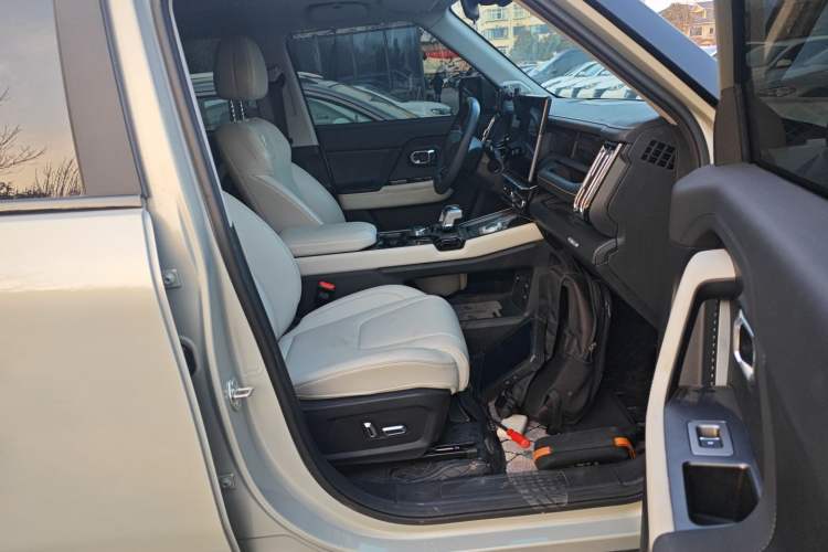 Used JETOUR Shanhai T1 2025 150 km to the Lake Right Front Seat