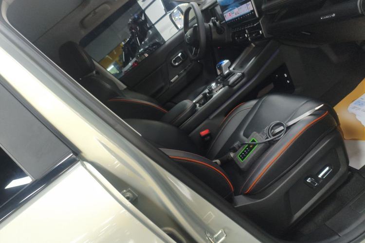 Used JETOUR Shanhai T1 2025 150 km Heading South Right Front Seat