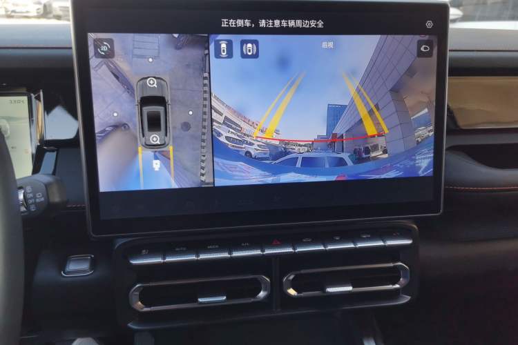 Used JETOUR Shanhai T1 2025 150 km Heading South Audio And AC Panel