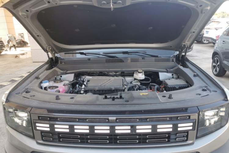 Used JETOUR Shanhai T1 2025 150 km Heading South Engine Bay