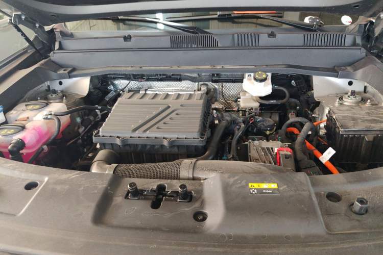 Used JETOUR Shanhai T1 2025 150 km Heading South Engine Bay