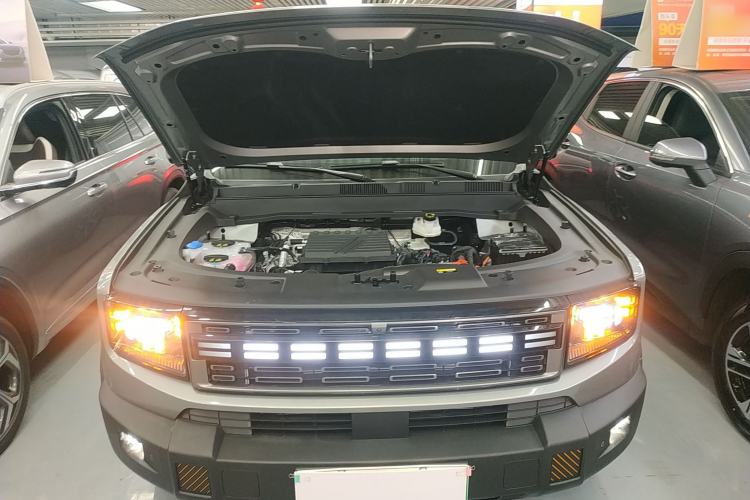 Used JETOUR Shanhai T1 2025 150 km to the Lake Engine Bay