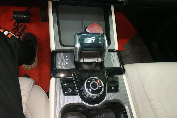 Used JETOUR Shanhai T1 2025 150 km to the Lake Gear Lever