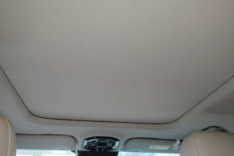 Used JETOUR Shanhai T1 2025 150 km Heading South Headliner