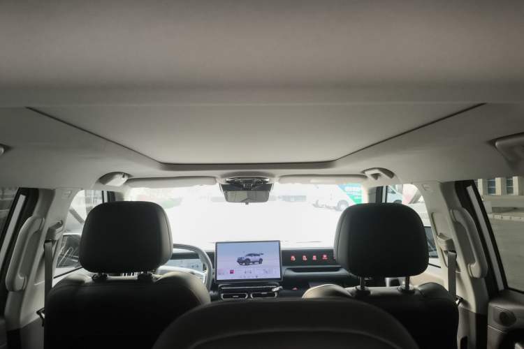 Used JETOUR Shanhai T1 2025 150 km Heading South Headliner