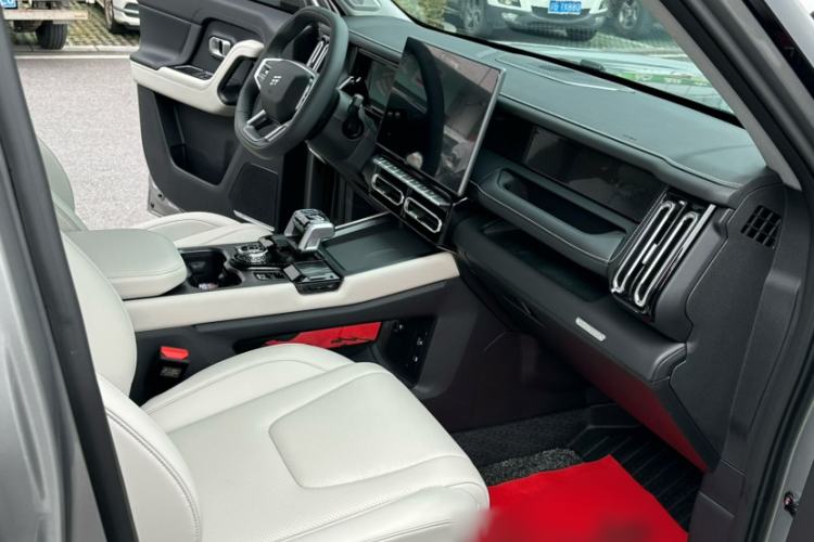 Used JETOUR Shanhai T1 2025 150 km to the Lake Interior 4