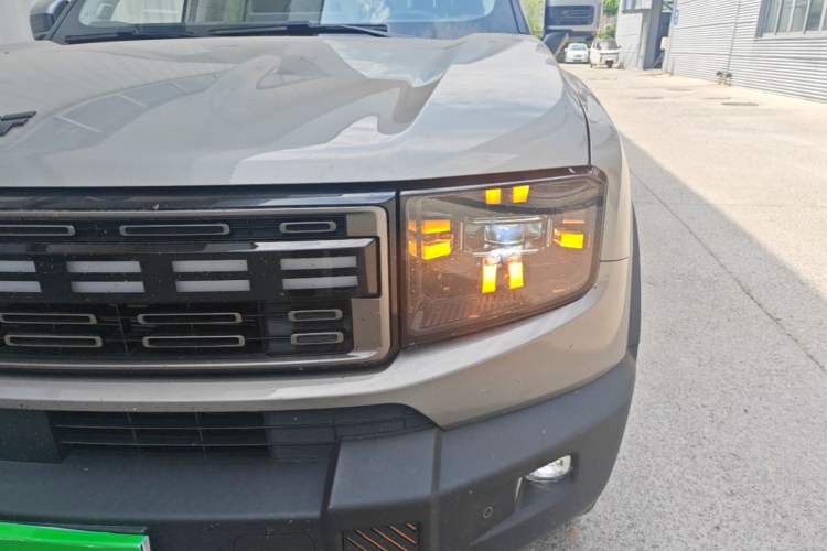 Used JETOUR Shanhai T1 2025 150 km Heading South Left Front Headlight