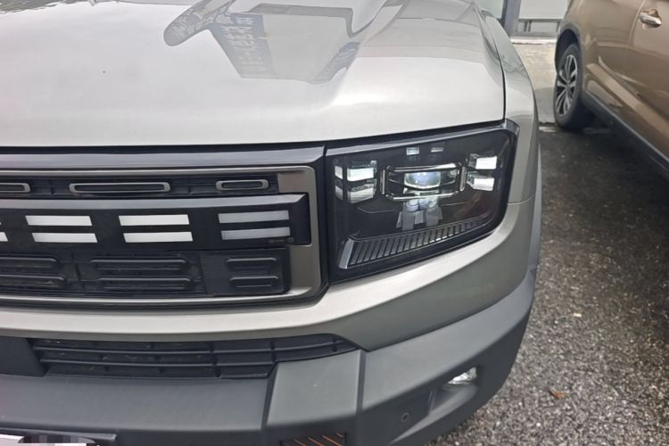 Used JETOUR Shanhai T1 2025 150 km Heading South Left Front Headlight