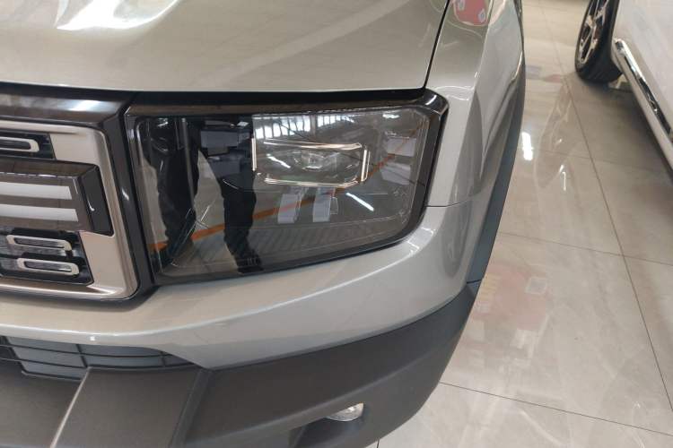 Used JETOUR Shanhai T1 2025 150 km Heading South Left Front Headlight