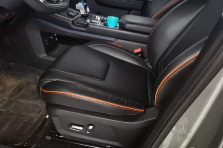 Used JETOUR Shanhai T1 2025 150 km Heading South Left Front Seat