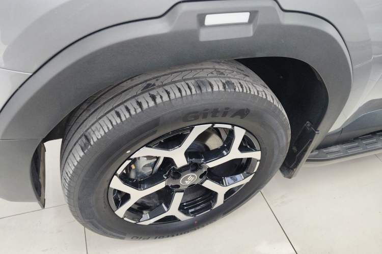 Used JETOUR Shanhai T1 2025 150 km Heading South Left Front Wheel Hub