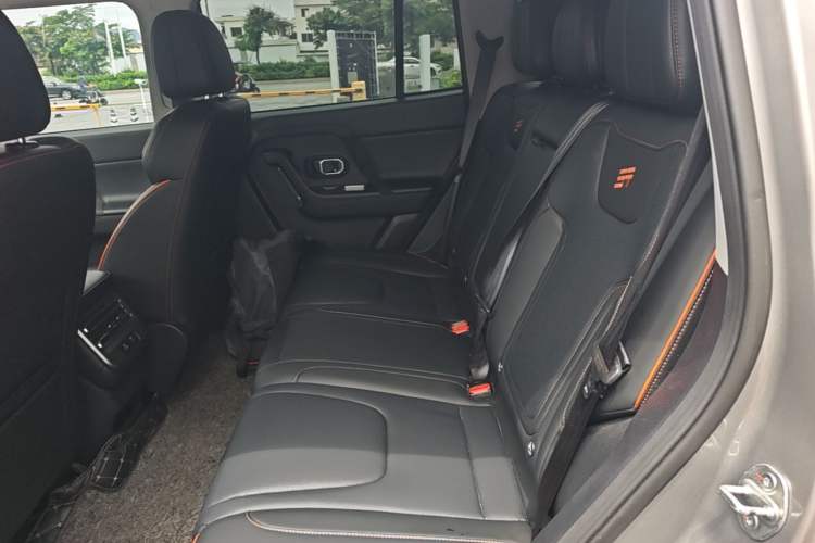 Used JETOUR Shanhai T1 2025 150 km Heading South Left Rear Seat