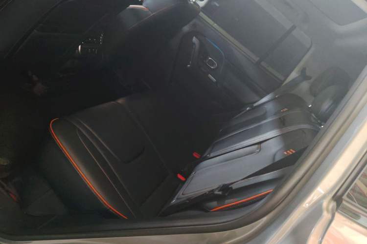 Used JETOUR Shanhai T1 2025 150 km Heading South Left Rear Seat