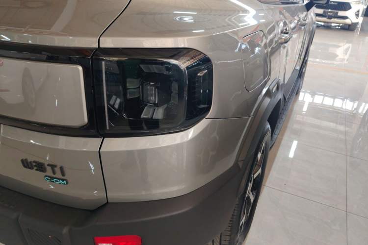 Used JETOUR Shanhai T1 2025 150 km Heading South Right Rear Taillight