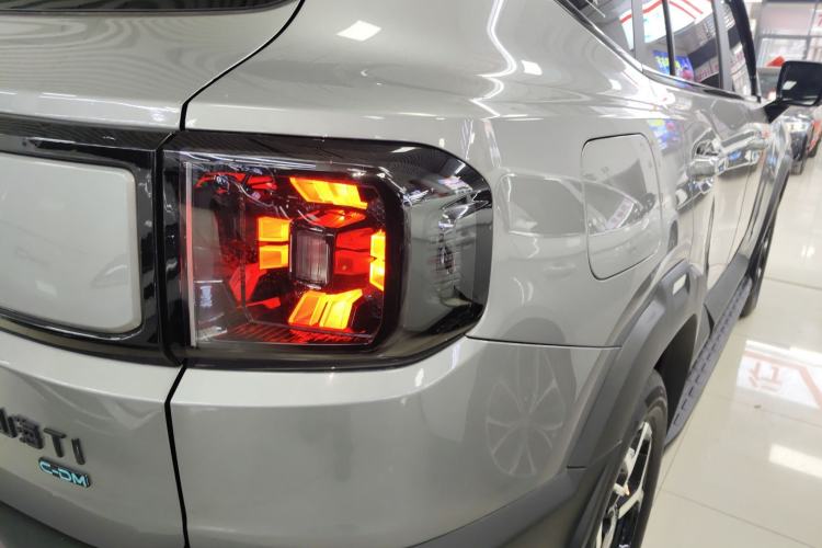 Used JETOUR Shanhai T1 2025 150 km Heading South Right Rear Taillight