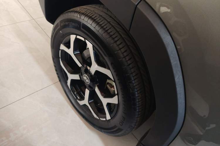 Used JETOUR Shanhai T1 2025 150 km Heading South Right Rear Wheel Hub
