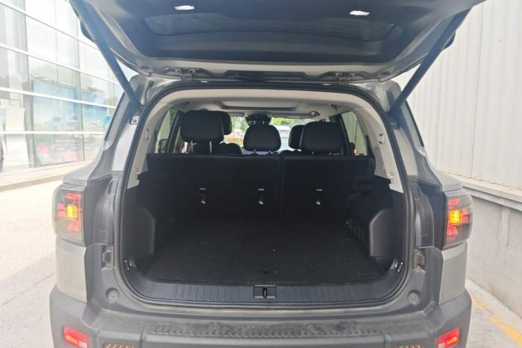 Used JETOUR Shanhai T1 2025 150 km Heading South Trunk
