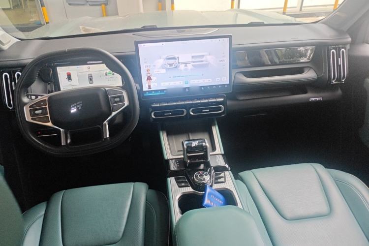 Used JETOUR Shanhai T1 2025 150 km Heading South Center Console