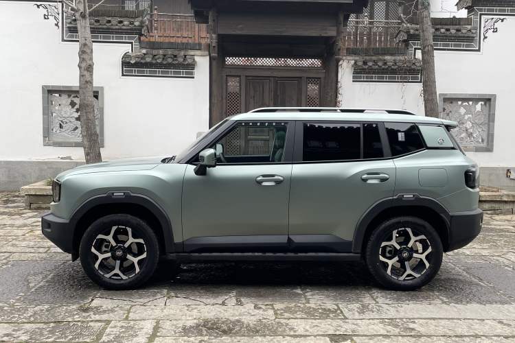 Used JETOUR Shanhai T1 2025 150 km Heading South Exterior 2