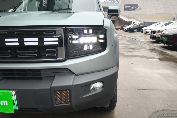 Used JETOUR Shanhai T1 2025 150 km Heading South Left Front Headlight