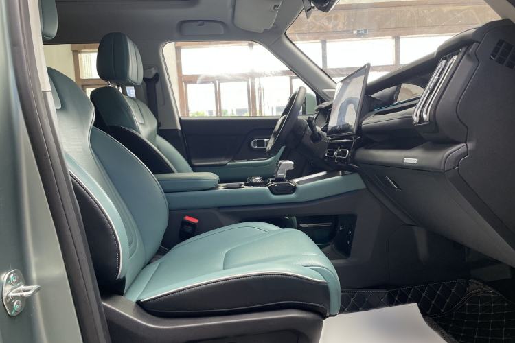 Used JETOUR Shanhai T1 2025 150 km Heading South Right Front Seat