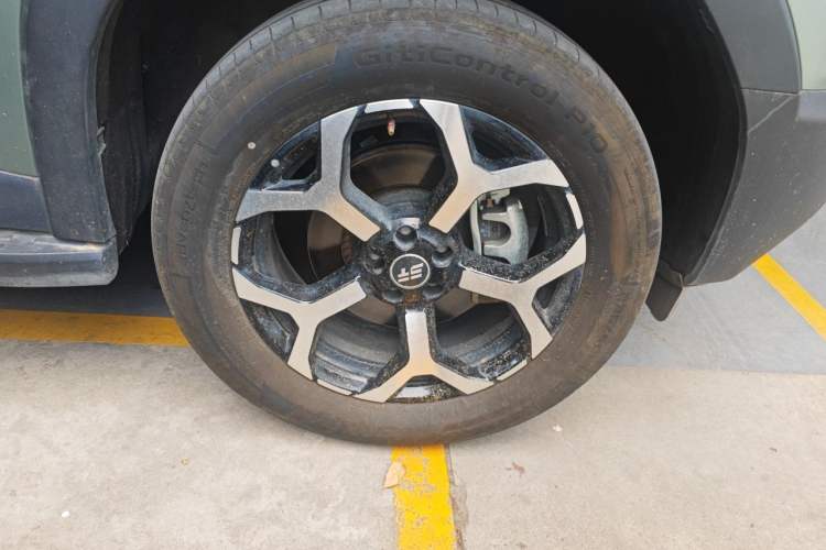 Used JETOUR Shanhai T1 2025 150 km Heading South Right Front Wheel Hub
