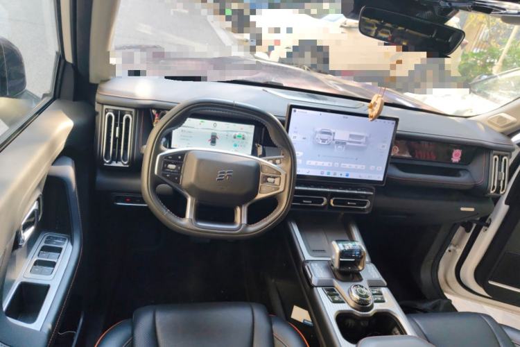 Used JETOUR Shanhai T1 2025 150 km Heading South Center Console