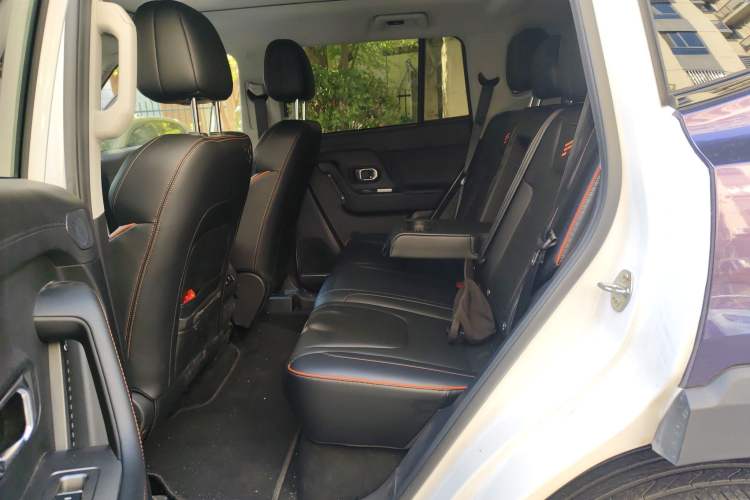 Used JETOUR Shanhai T1 2025 150 km Heading South Left Rear Seat